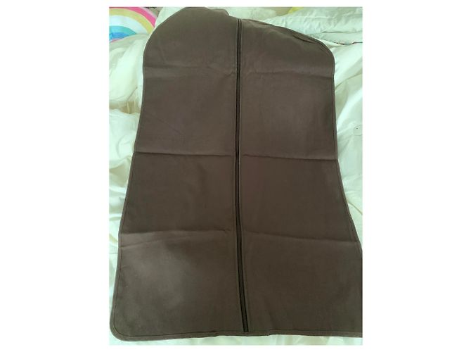 Funda de prenda Louis Vuitton en muy buen estado Marrón oscuro - vista 2