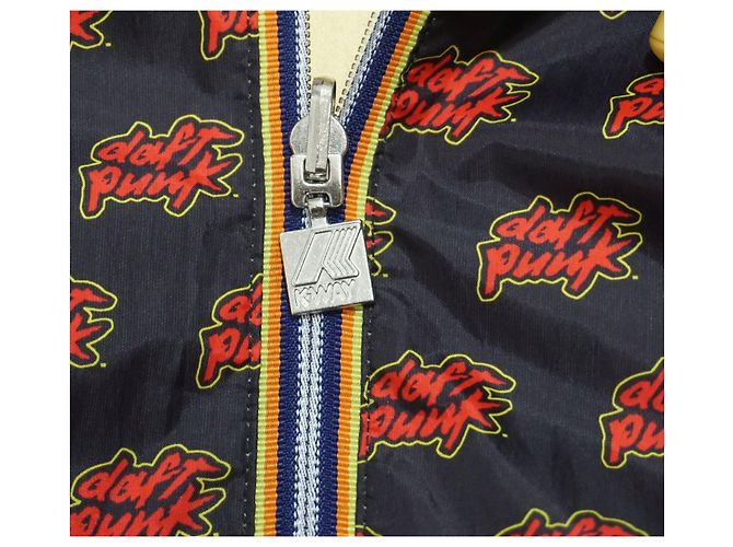 K-Way Daft Punk Preto Dourado Bordeaux - vista 8