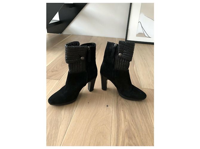Ermanno Scervino Stivaletti in camoscio nero - vista 5