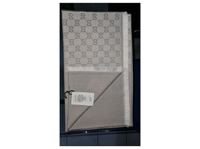bufanda beige Gucci - vista 3