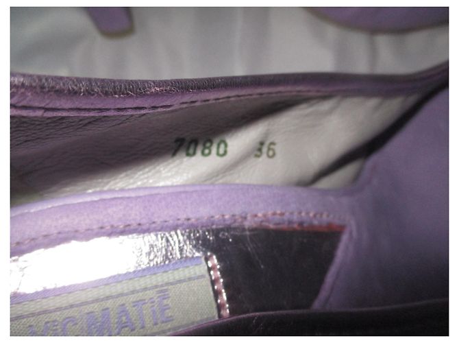 Décolleté Vic Matié in pelle lavanda - vista 4