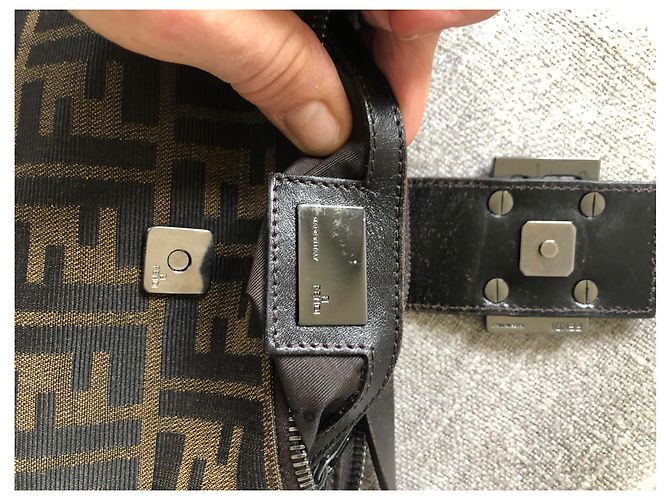 Borsa a mano Fendi Baguette marrone scuro in tessuto - vista 2