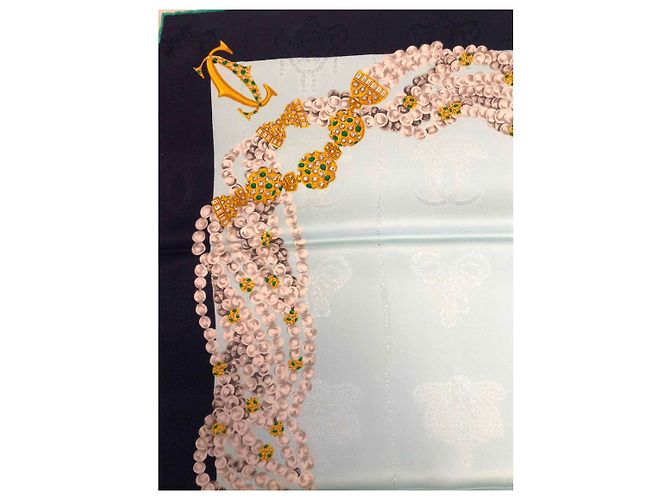Sciarpa in seta Cartier Pantera e perle bianche azzurro chiaro Blu chiaro - vista 4