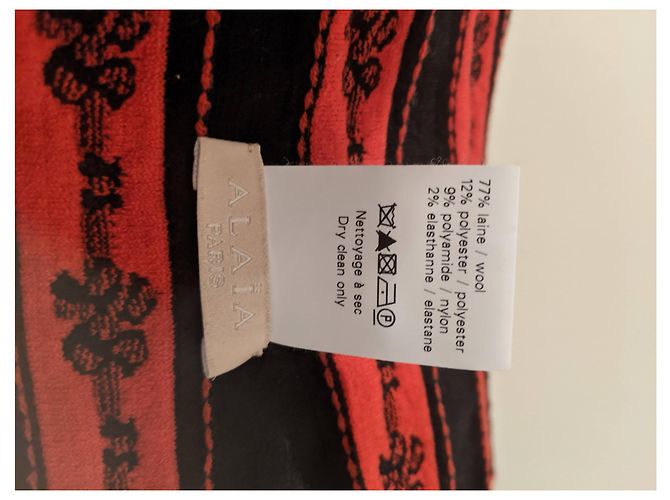 Erhabene Strickjacke Azzedine Alaïa IT36 rot und Schwarz - Ansicht 10