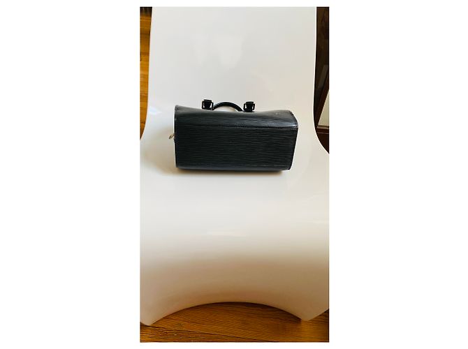 Borsa Louis Vuitton in pelle nera e metallo argento Nero - vista 8