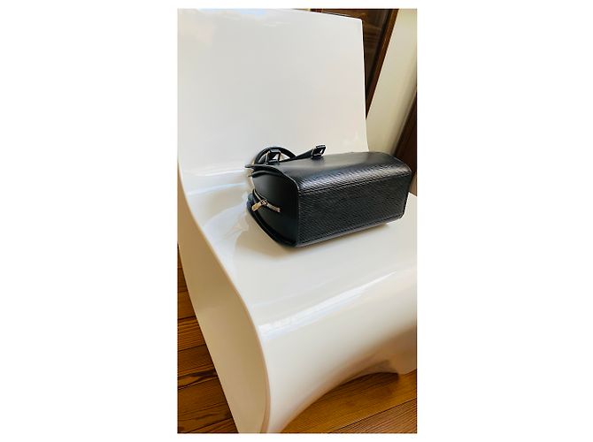 Borsa Louis Vuitton in pelle nera e metallo argento Nero - vista 9
