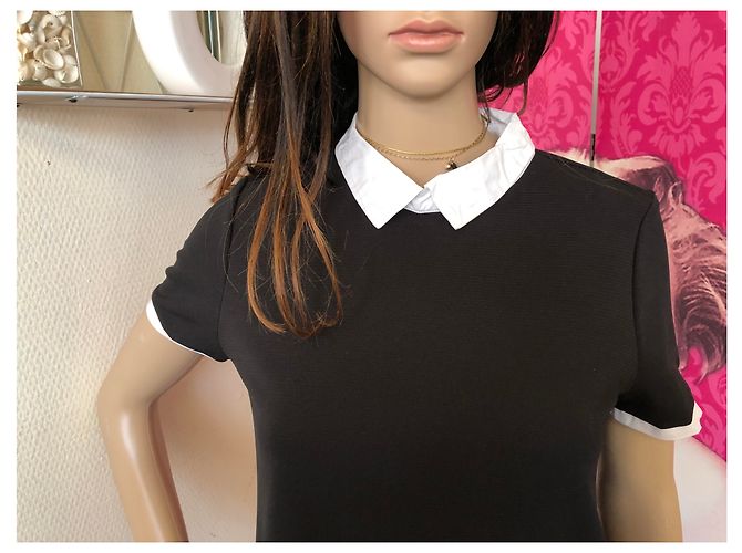 Vestido negro La Fée Maraboutée con cuello Peter Pan blanco - vista 7