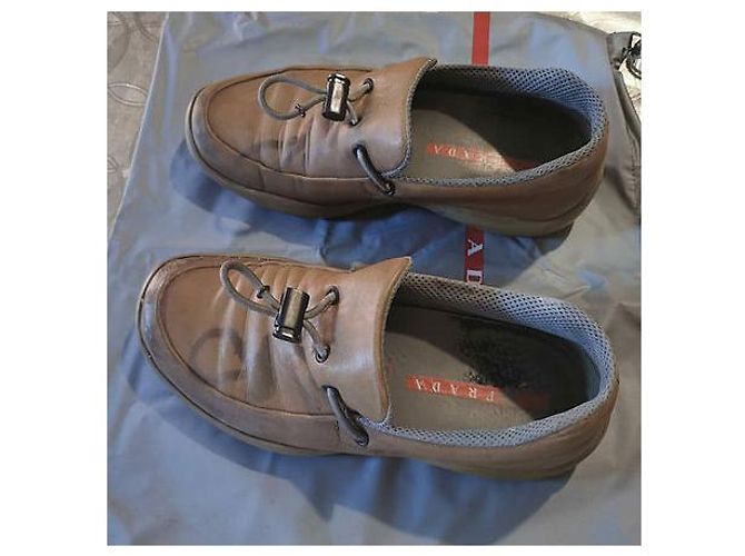 Mocassini Prada in pelle beige - vista 3