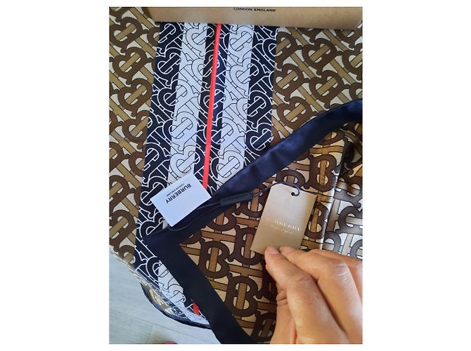 Foulard quadrato in seta Burberry Marrone - vista 3