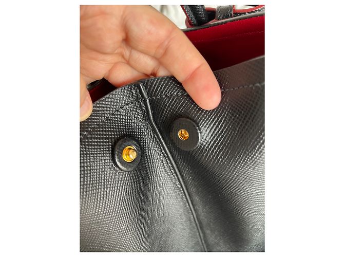 Prada Saco de couro forrado com saffiano Preto Vermelho - vista 9