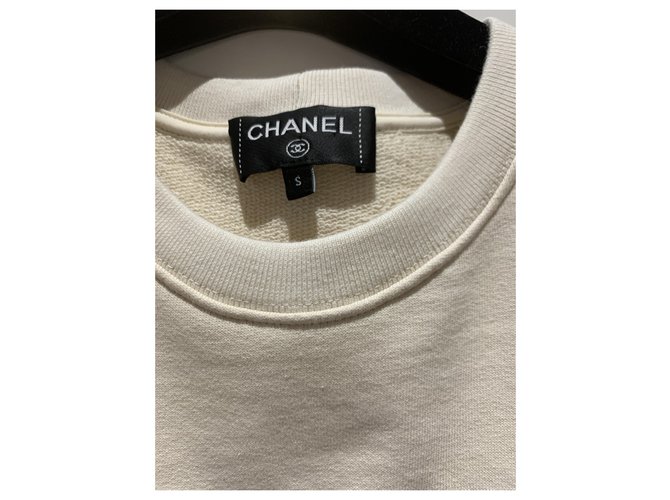Chanel Cambon Sweatshirt aus Baumwolle mit bestickten Kamelien Eggshell Aus weiß - Ansicht 3