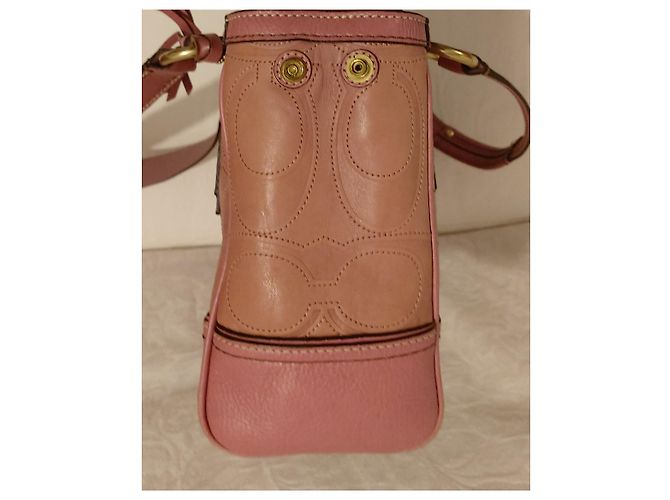 Borsa tote Coach Turnlock in pelle rosa - vista 4