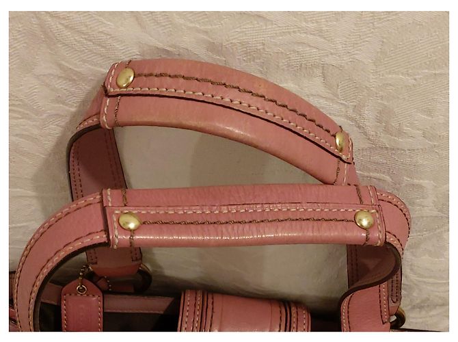 Borsa tote Coach Turnlock in pelle rosa - vista 6