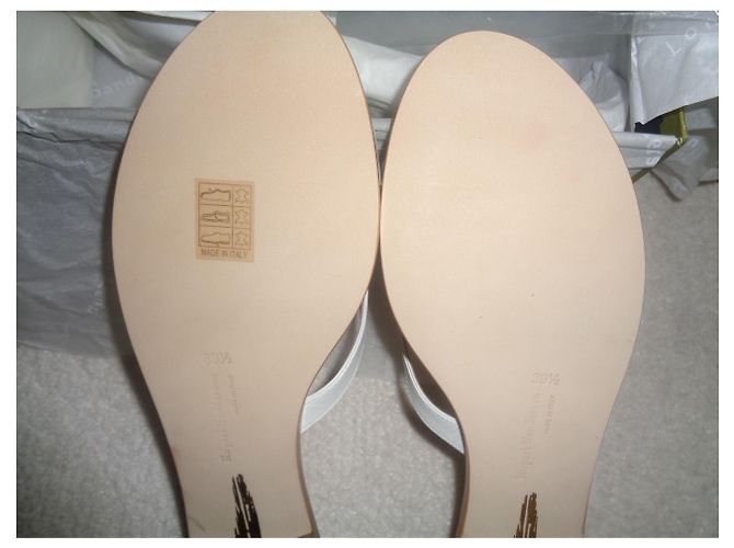 Ballerine Rupert Sanderson Emblem in pelle bianca Bianco - vista 4