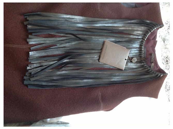 Louis Vuitton Kleid aus Wolle und Lammfell Dunkelrot Bordeaux - Ansicht 7