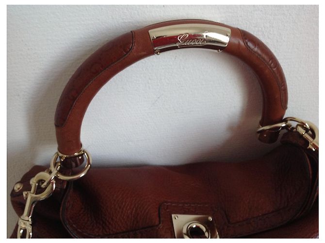 Borsa a mano Gucci Indy in pelle color caramello - vista 3
