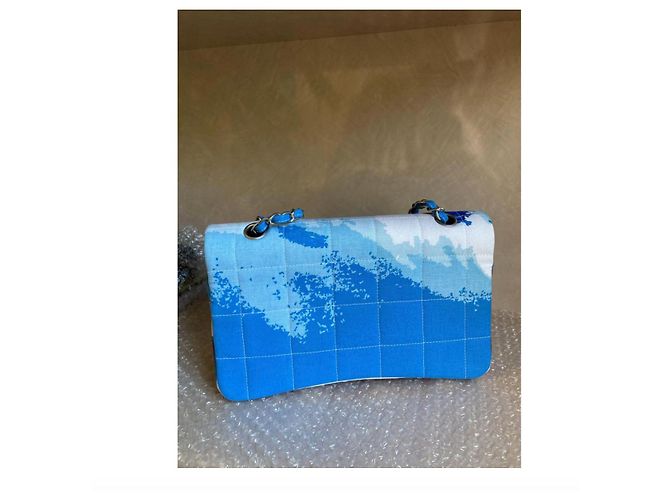 2.55 Un bolso de lona con solapa muy raro con estampado de logo de surf acolchado de Chanel Azul - vista 6