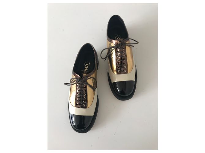 Chanel Derby Brogue Schnürschuhe Braun Schwarz Golden Creme - Ansicht 13