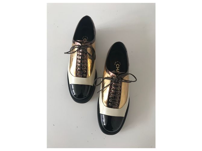 Chanel Derby Brogue Schnürschuhe Braun Schwarz Golden Creme - Ansicht 14