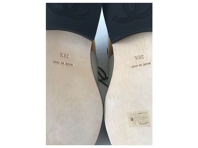 Chanel Derby Brogue Schnürschuhe Braun Schwarz Golden Creme - Ansicht 16