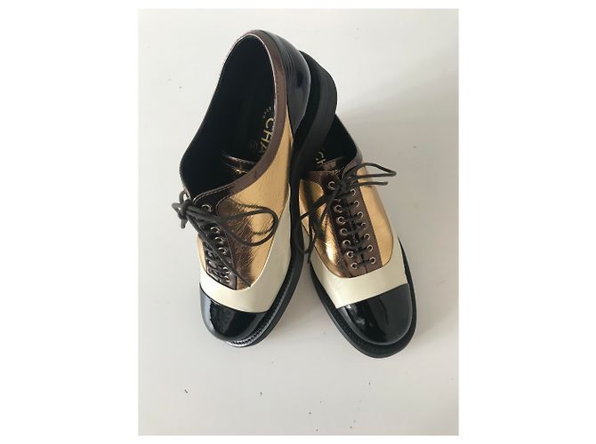 Chanel Derby Brogue Schnürschuhe Braun Schwarz Golden Creme - Ansicht 17