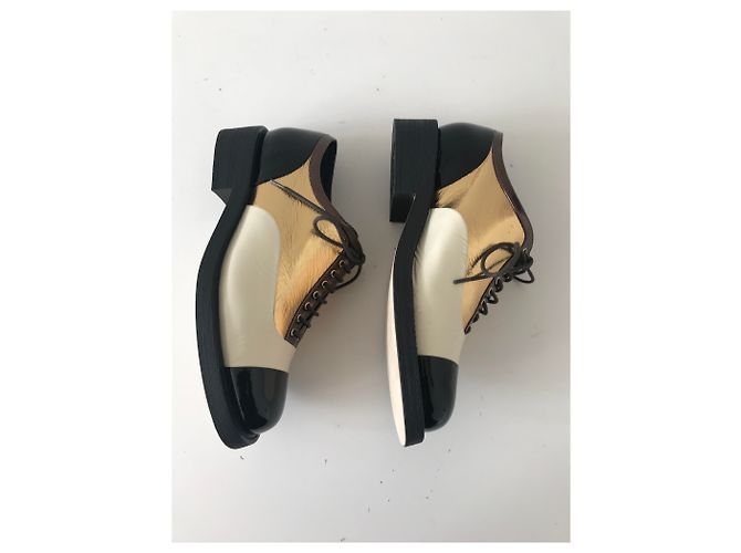 Chanel Derby Brogue Schnürschuhe Braun Schwarz Golden Creme - Ansicht 8