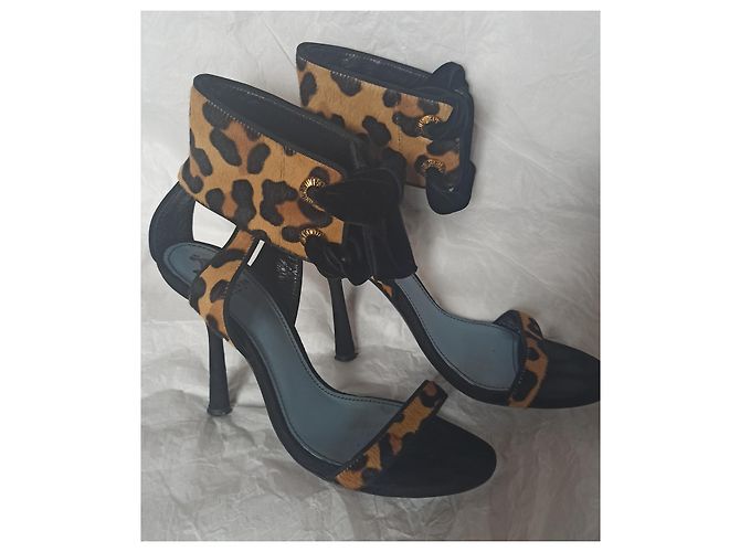 Sandali Lanvin in pelle leopardata con lacci in velluto - vista 6