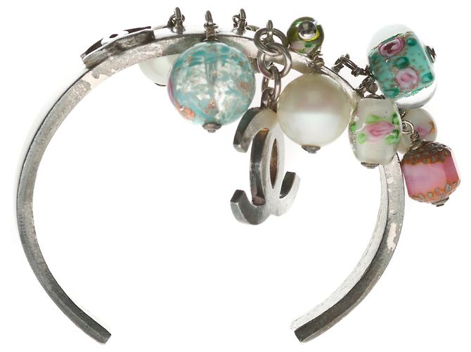 Very beautiful Chanel cuff bracelet in silver metal with charms Silvery - view 2