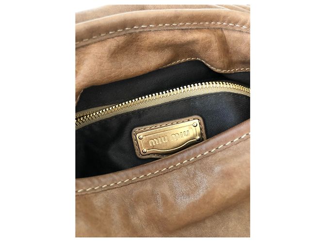 Miu Miu Coffer Lederhandtasche Karamell Gold hardware - Ansicht 9