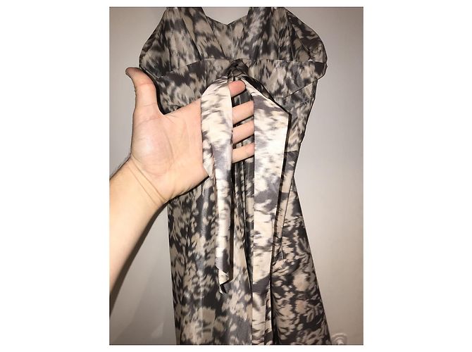 Acne Lillian Kleid mit Ikat Print Braun Weiß Beige - Ansicht 9