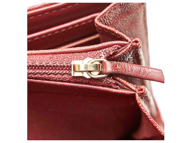 Cartera larga de piel de cordero roja Le Boy de Chanel Burdeos - vista 12