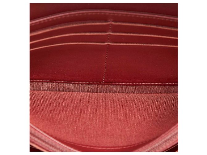 Cartera larga de piel de cordero roja Le Boy de Chanel Burdeos - vista 5