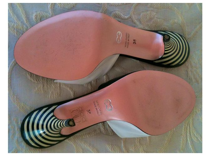 Escada Mules Lammleder Weiß Marineblau Größe 39 - Ansicht 5