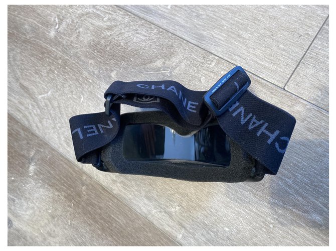 Chanel Occhiali da sole Nero - vista 2