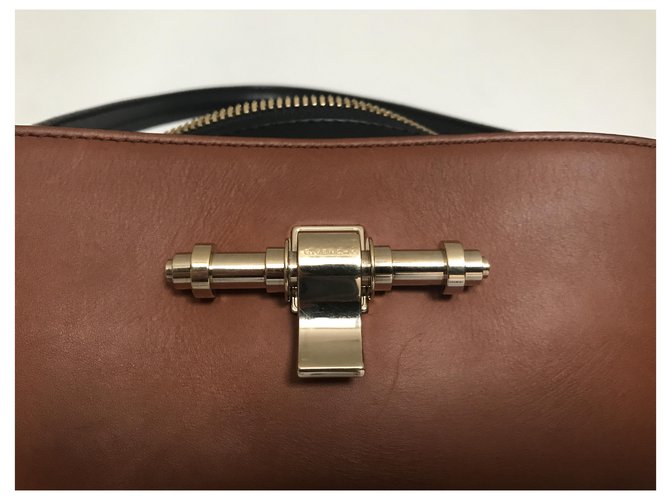 Borsa tote Givenchy Obsedia in pelle cognac e nero - vista 15