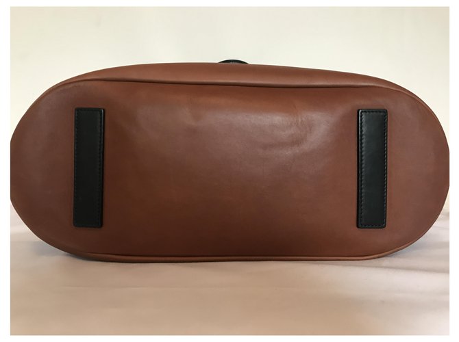Borsa tote Givenchy Obsedia in pelle cognac e nero - vista 16