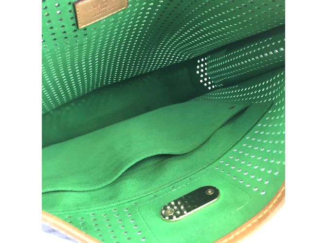 Louis Vuitton Musette perforato tela monogramma verde Marrone - vista 9