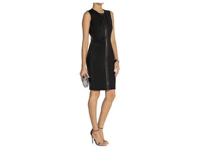 Reed Krakoff Schwarzes Kleid mit Lederbesatz - Ansicht 3