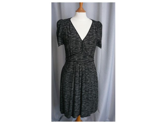 SESSUN Vestido blanco y negro TM Estado impecable - vista 5