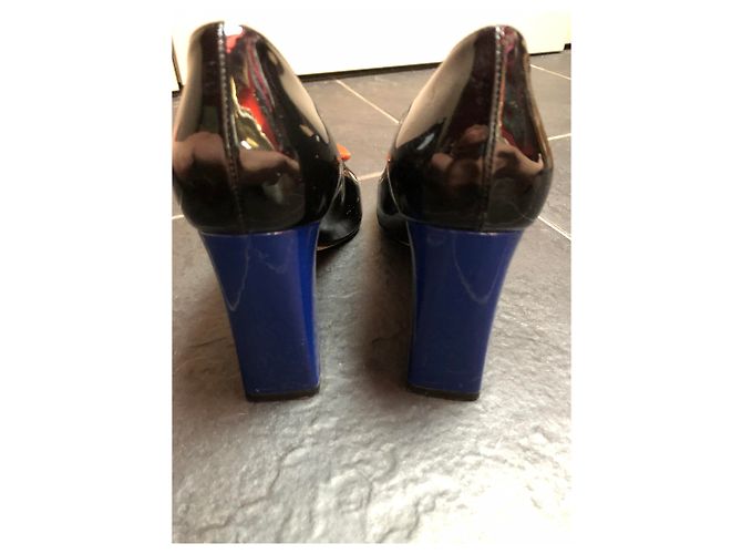 Décolleté Dior in vernice nero blu e rosso - vista 2