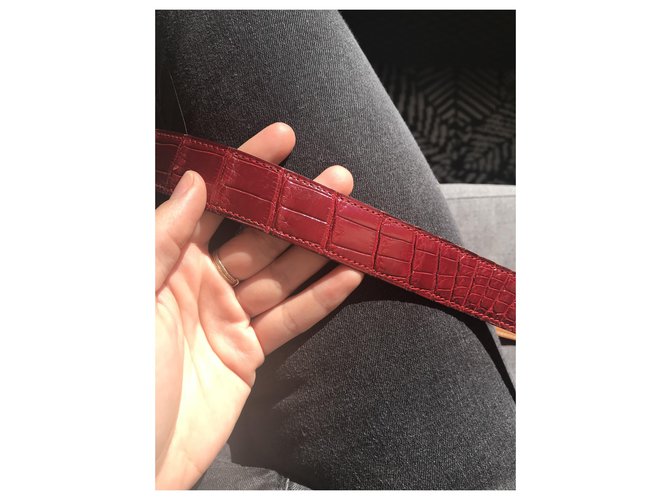 Hermès Gürtel aus rotem Lackkrokodil - Ansicht 5