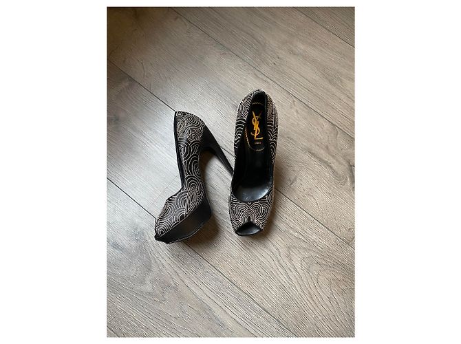 Yves Saint Laurent Décolleté Yves Saint-Laurent Nero - vista 7