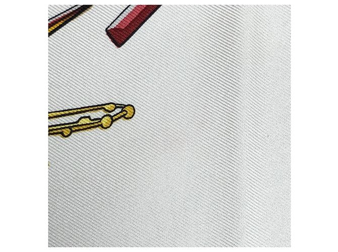 Carré Hermès "Transformationsautos" von F.. de la Perrière Mehrfarben - Ansicht 7