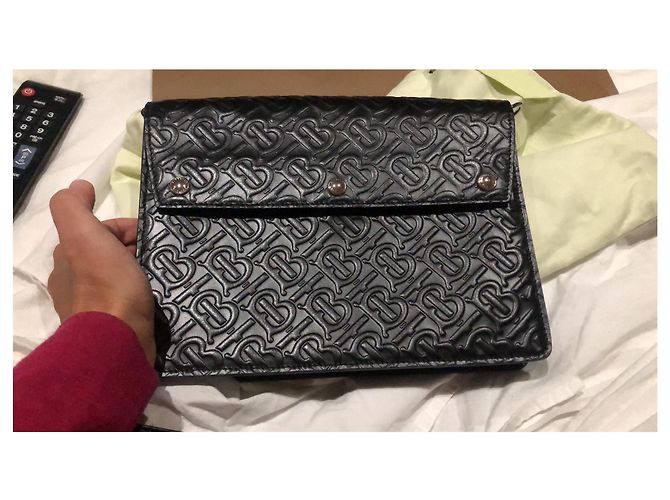NUOVA BORSA A TRACOLLA IN PELLE BURBERRY CON MONOGRAMMA MISTO Nero - vista 10