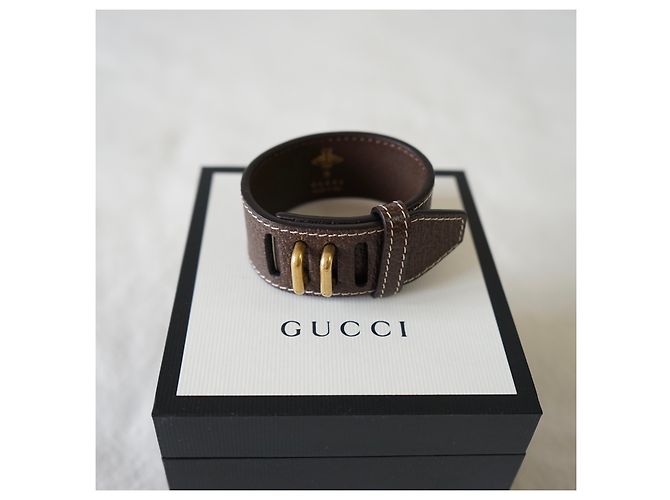 Gucci Belles montres - vue 9