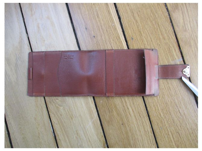 Louis Vuitton Monogram canvas checkbook holder. Brown - view 2