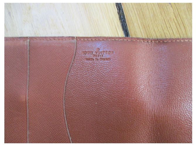 Louis Vuitton Monogram canvas checkbook holder. Brown - view 3