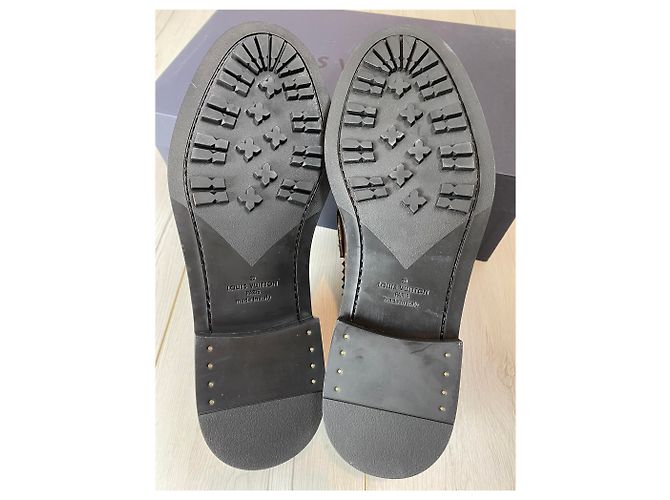 Louis Vuitton Mocassino Voltaire Marrone - vista 4