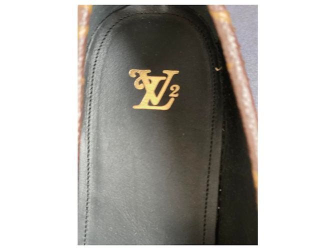 Louis Vuitton Mocassino Voltaire Marrone - vista 9