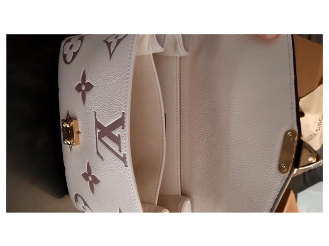 Metis Louis Vuitton Bolsos de embrague Crema - vista 23